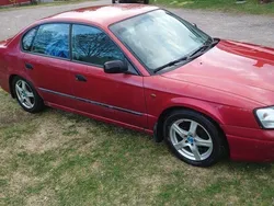 Röd Begagnad 2000 Subaru Legacy Sedan | 7 500 kr