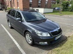 Grå Begagnad 2012 Skoda Octavia Elegance Kombi | 63 000 kr (Bra pris)