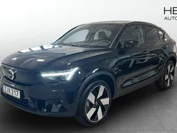 Svart (black) Begagnad 2022 Volvo EC40 SUV | 369 900 kr (Superpris)