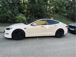 Begagnad 2023 Tesla Model S Plaid Sedan | 795 000 kr (Marknadspris)