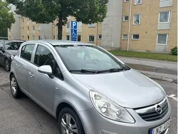 Grå Begagnad 2011 Opel Corsa Enjoy Halvkombi | 37 000 kr (Marknadspris)