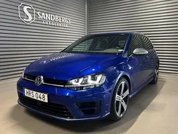 Blå Begagnad 2016 VW Golf VII R Halvkombi | 259 500 kr (Lite dyr)
