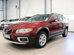 Röd Begagnad 2009 Volvo XC70 Momentum SUV | 129 800 kr (Marknadspris)