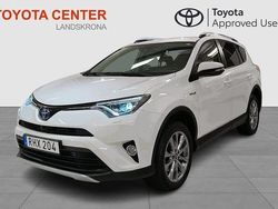 Vit Begagnad 2017 Toyota RAV4 Hybrid Executive SUV | 249 900 kr (Marknadspris)