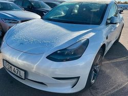 Vit (vit metallic) Begagnad 2022 Tesla Model 3 Long Range AWD Sedan | 309 000 kr (Marknadspris)