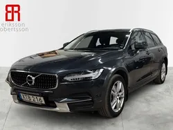 Grå Begagnad 2019 Volvo V90 CC Momentum Kombi | 329 900 kr (Marknadspris)