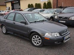 Mörkgrå Begagnad 2001 Volvo S40 Sedan | 4 900 kr (Marknadspris)