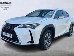 Vit Begagnad 2021 Lexus UX 300e SUV | 259 000 kr