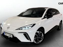 Vit (white) Begagnad 2022 MG MG4 EV Luxury Halvkombi | 249 900 kr (Superpris)