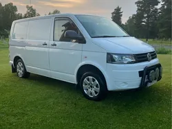 Vit Begagnad 2014 VW T5 Van | 105 000 kr (Marknadspris)