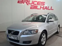 Ljusgrå Begagnad 2008 Volvo V50 Momentum Kombi | 76 900 kr (Lite dyr)