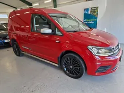 Röd Begagnad 2018 VW Caddy R Minibuss | 229 900 kr (Lite dyr)