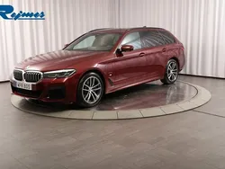 Röd Begagnad 2021 BMW 530 M Sport Kombi | 399 800 kr