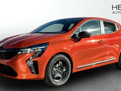 Orange Ny 2024 Renault Clio V Evolution Halvkombi | 229 900 kr (Marknadspris)