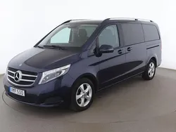 Mörkblå (blå) Begagnad 2018 Mercedes V220 Minibuss | 445 000 kr (Marknadspris)