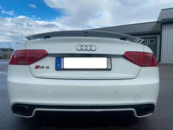 Vit Begagnad 2012 Audi RS5 Sport Sportkupé | 369 900 kr (Superpris)