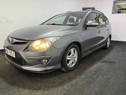 Grå Begagnad 2012 Hyundai i30 Kombi | 39 000 kr (Lite dyr)