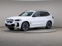 Vit Begagnad 2023 BMW iX3 M Sport SUV | 549 000 kr (Marknadspris)