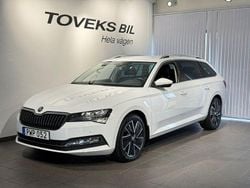 Vit Begagnad 2022 Skoda Superb Business Line Kombi | 279 900 kr (Bra pris)