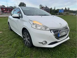 Vit Begagnad 2012 Peugeot 208 Halvkombi | 59 900 kr (Bra pris)