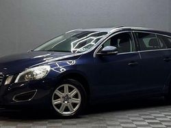 Blå Begagnad 2013 Volvo V60 Summum Kombi | 99 900 kr (Marknadspris)