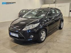 Svart Begagnad 2010 Ford Fiesta Titanium Halvkombi | 49 900 kr (Marknadspris)