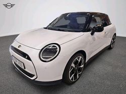 Vit Begagnad 2024 Mini Cooper SE Halvkombi | 359 900 kr (Marknadspris)