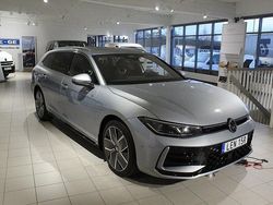 Silver Ny 2026 VW Passat R-line Kombi | 561 700 kr (Marknadspris)