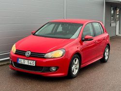 Röd Begagnad 2012 VW Golf VII Halvkombi | 39 900 kr (Marknadspris)