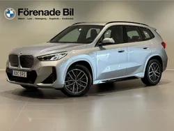 Grå Ny 2025 BMW iX1 M Sport SUV | 556 200 kr (Marknadspris)