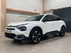 Vit Begagnad 2024 Citroën C4 PureTech Halvkombi | 219 000 kr (Marknadspris)