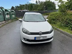 Vit Begagnad 2012 VW Golf VII Halvkombi | 89 000 kr (Bra pris)