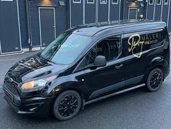 Vit men folierad i svart Begagnad 2016 Ford Transit Connect Minibuss | 78 000 kr