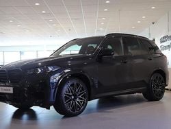 Svart Begagnad 2025 BMW X5 M Competition Edition SUV | 1 595 000 kr