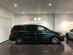 Svart Begagnad 2015 Lancia Voyager Minibuss | 119 000 kr (Marknadspris)