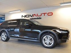 Svart Begagnad 2018 Volvo V90 CC Kombi | 199 900 kr (Superpris)