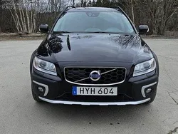 Svart Begagnad 2016 Volvo XC70 SUV | 220 000 kr (Lite dyr)