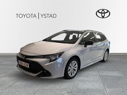 Grå Begagnad 2025 Toyota Corolla Active Kombi | 319 000 kr (Marknadspris)