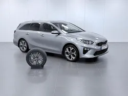 Grå Begagnad 2019 Kia Ceed Sportswagon Kombi | 149 800 kr (Marknadspris)