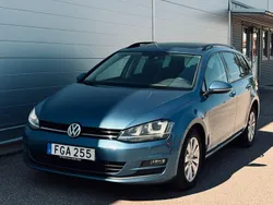 Blå Begagnad 2014 VW Golf VII Kombi | 69 900 kr (Marknadspris)