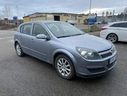 Grå Begagnad 2004 Opel Astra Halvkombi | 18 000 kr (Marknadspris)