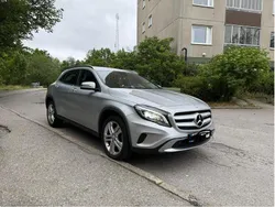 Begagnad 2015 Mercedes GLA200 SUV | 187 500 kr