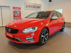 Röd Begagnad 2018 Volvo V60 R-Design Kombi | 219 000 kr (Superpris)