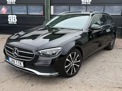 Svart Begagnad 2023 Mercedes E300 Avantgarde Kombi | 329 900 kr