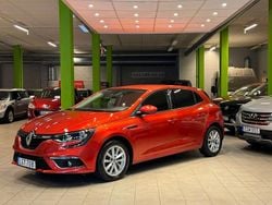 Röd Begagnad 2016 Renault Mégane III Halvkombi | 94 900 kr (Marknadspris)