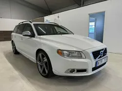 Vit Begagnad 2011 Volvo V70 R-Design Kombi | 69 500 kr (Marknadspris)