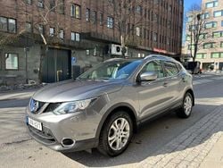 Grå Begagnad 2015 Nissan Qashqai SUV | 129 000 kr (Marknadspris)