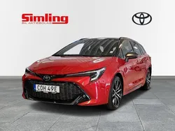 Röd Begagnad 2024 Toyota Corolla Sport Kombi | 369 900 kr (Lite dyr)