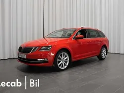 Röd (corrida red) Begagnad 2019 Skoda Octavia Kombi | 194 500 kr (Marknadspris)