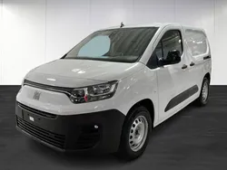 Vit (white) Begagnad 2023 Fiat e-Doblò Minibuss | 531 125 kr